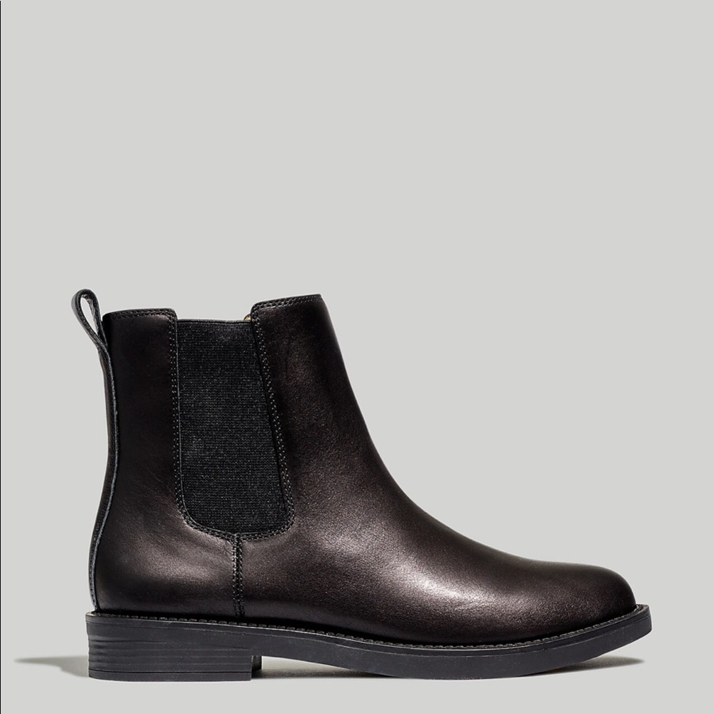 Madewell Chelsea Boots (black leather)